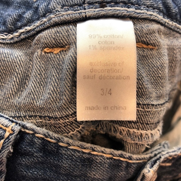 ♧ Maurices distressed shorts Size 3/4 - Picture 5 of 6